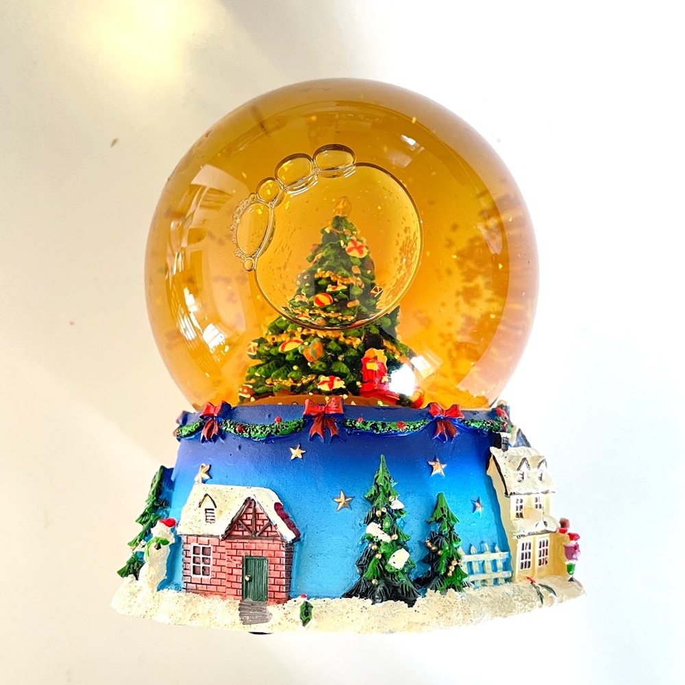 Vintage Christmas Tree Musical Snow Globe Water Globe Winter Village Wind Up⁠